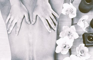 Une personne recevant un massage bien être Relaxant relaxant - Californien