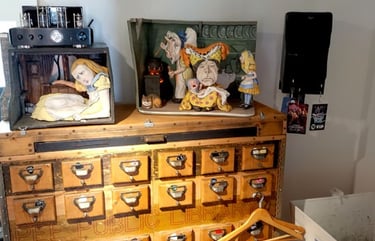 Outside of Cottage 3, Tumbleweed Guitar International Headquarters showroom. Riverside Park, Bonita 