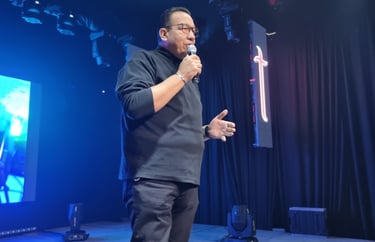 Santiago Segovia, la voz detrás de los Relatos