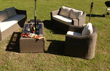 Savor a plancha meal at our Tiny House in Saignon