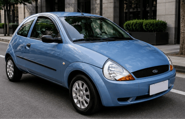 Ford Ka 2005 azul visto de frente em rua urbana com visual impecável
