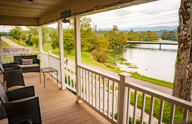 Awesome riverfront views