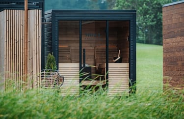 Nature-integrated luxury hotel spa thermal circuit showing biophilic design and low-CapEx wellness