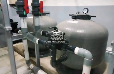 proses pemasangan instalasi kolam renang oleh dayanapool
