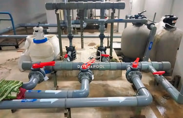 proses pemasangan instalasi kolam renang oleh dayanapool