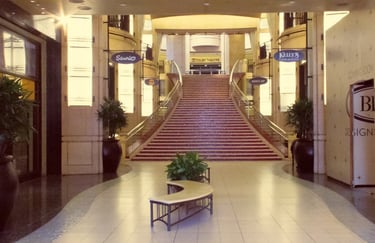 entrance-dolby-theatre-hollywood-walk-of-fame-los-angeles