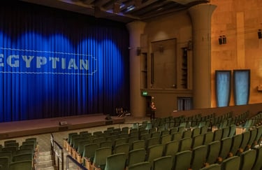netflix-egyptian-theatre-decor-inside-hollywood-losangeles