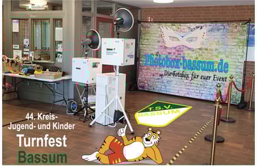 Der Aufbau unserer Fotobox beim TSV Bassum in der Schwimmhalle