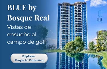 BLUE by Bosque Real. Vista de la torre reflejada en el agua, con vistas al campo de golf
