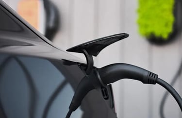 Elektromobilis pajunktas į krovimo tinklą