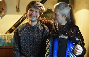 Pressefoto: Musikunderholdning ”Ungdommen er ikke, hvad den har været – og det har den aldrig været”