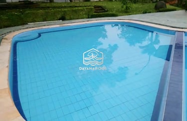 kolam renang minimalis di puncak