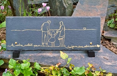 plaque funeraire ardoise dessin personnalisé gravure or