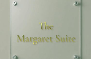 luxury en suite hotel room in Hull