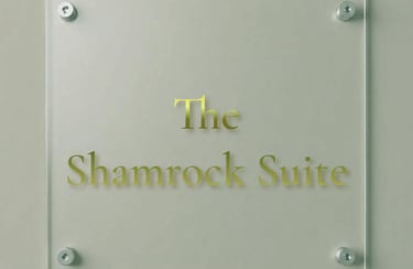 luxury Single en suite hotel room in Hull