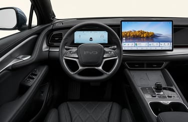 Interior de BYD com painel digital e sistema inteligente de condução autônoma