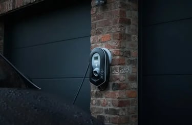 Installation de borne de recharge niveau 2 pour voiture électrique à domicile.