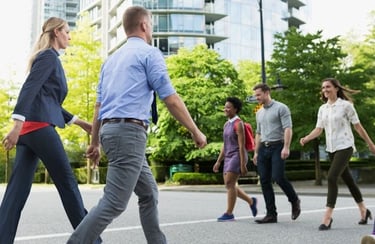 Precautions While Walking On The Streets During Travel
