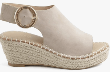 Comfortable and stylish cruise footwear