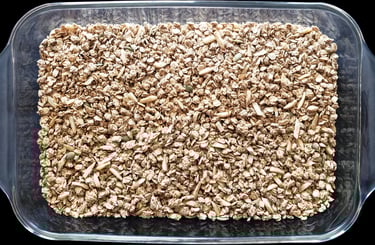 Pitted Date Granola