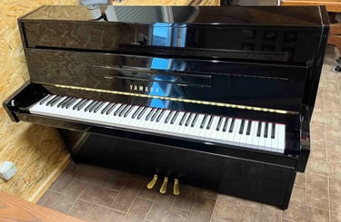 Piano Yamaha B1
