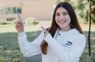 Un consultor solicitando inscribirte en el proyecto mas salud