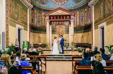 Boda religiosa en Barcelona, fotografía de ceremonia solemne por Ángel Fábregas.