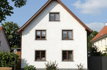 A friendly energy consultant discussing home energy plans with a homeowner.