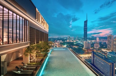 Level 41 Infinity Pool