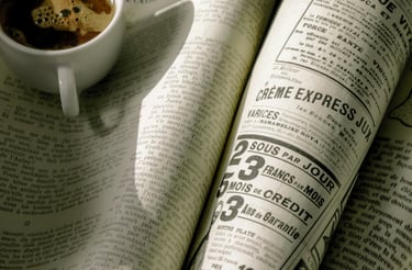 Journal avec un café