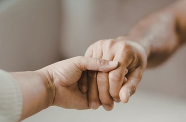 poigner de main symbolisant l'aide psychologique