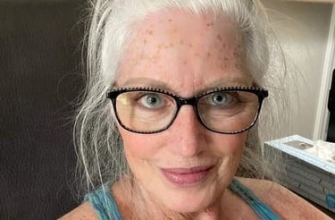 Face of lady reviewer