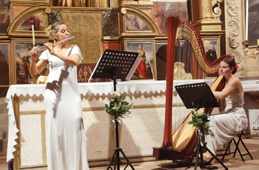 Flautista Catalina Roig i arpisata Maria Assumpció Janer