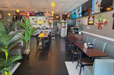 Walking inside Jai Dee Thai Kitchen in Knoxville Tennessee restaurant 