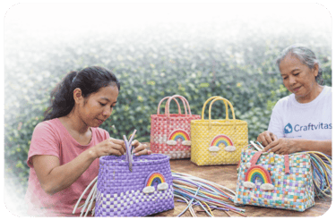 Handwoven bag making process by skilled artisans using recycled plastic materials