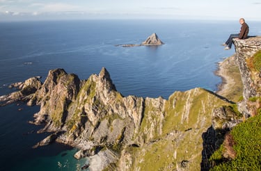Breathtaking summer view near Maritime Munchies fish and chips spot in Lofoten Islands