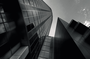 Nowoczesny wieżowiec będący siedzibą firmy Weihs International.