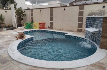 Kolam Jacuzzi minimalis dengan air hangat