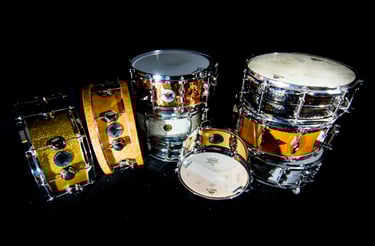 Colección de cajas profesionales para grabación baterías Miguel Drums.