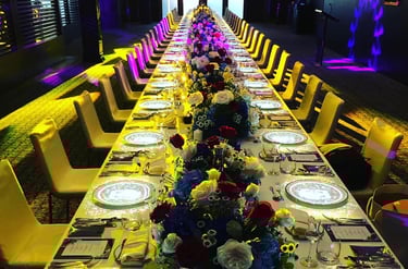 Table projection mapping projecting dynamic interactive visuals, creating unique dining experiences.