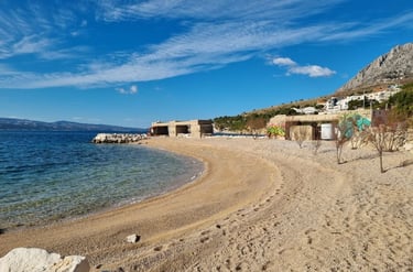 The photo shows Rape's central part, the best beach for families with children.