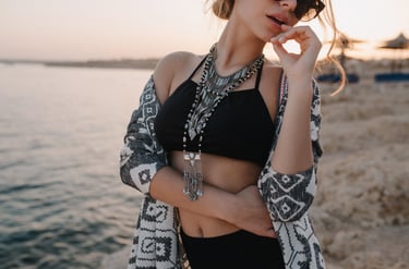 opera-necklace