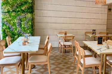 Blooming coffee shop Portbail