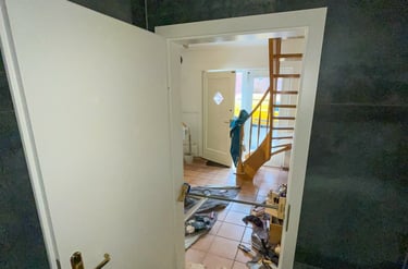 Neue Türzage und Tür eingebaut. Tischlerei Gintner, Ihr partner für Türen.