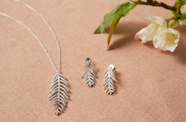 nature-inspired-pendant