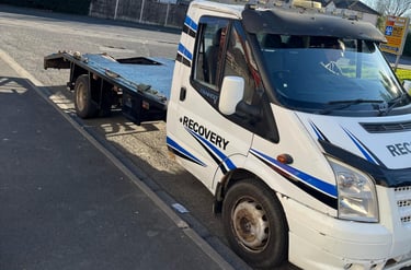 alt="Vehicle loaded for delivery to garage in Worcester"