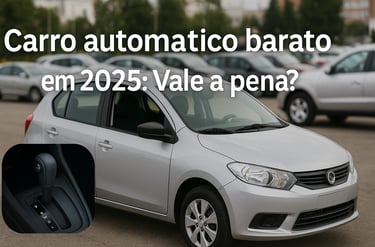 Carro hatch automático prateado estacionado em pátio de usados, com destaque para o câmbio automátic