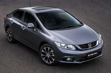 Honda Civic LXR 2016 cinza com teto solar e rodas de liga leve em destaque