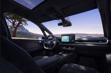 Interior do Volkswagen ID.3 2027 com painel digital moderno e central multimídia atualizada