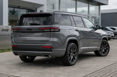 jeep commander 2025 traseira suv 7 lugares vista lateral seminovo